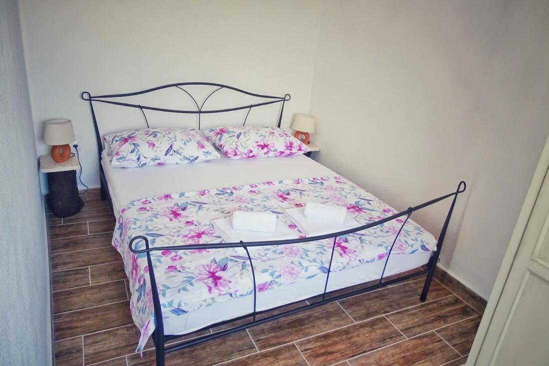Secluded Holiday House Povlja, Brac - 14500 Dış mekan fotoğraf